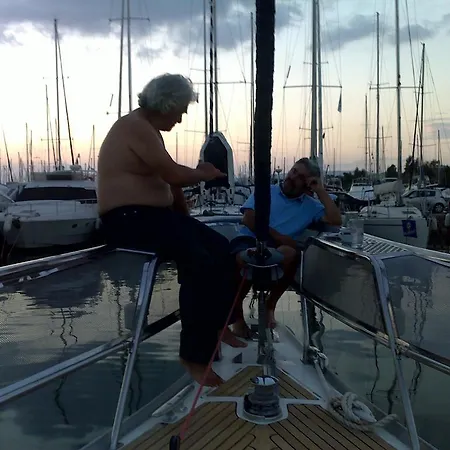Botel Y/s Sofia Star 1 *