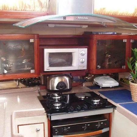 Botel Y/s Sofia Star 1